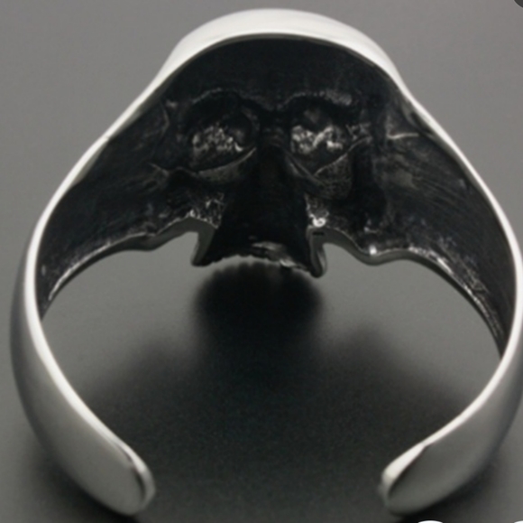 New Unisex Biker's Skull Stainless Steel Bracelet - Picture 3 of 4